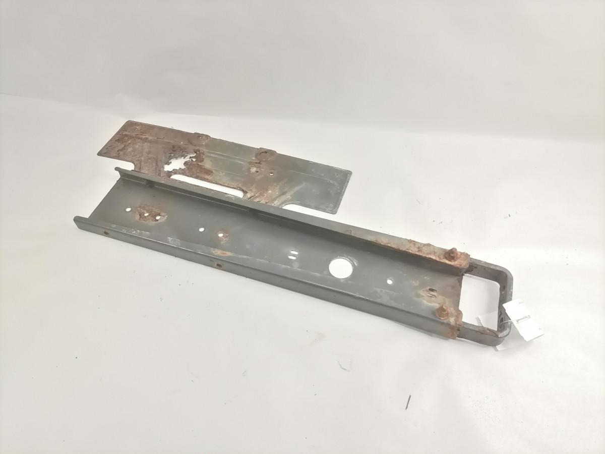 Scania Tagatule kandur 2960688 - Hátsó lámpa - Teherautó: 2 kép. Scania Tagatule kandur 2960688 - Hátsó lámpa - Teherautó: 2 kép.