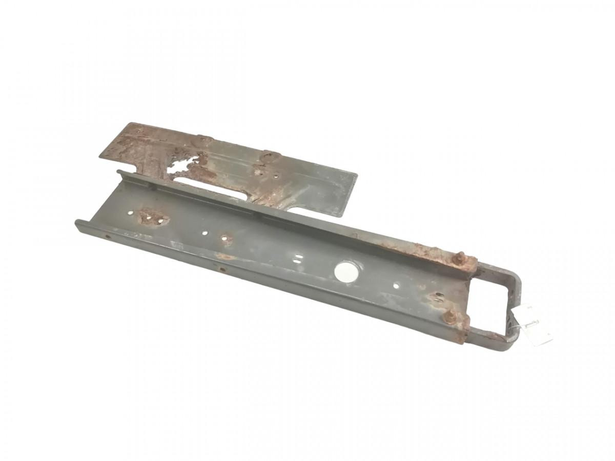 Scania Tagatule kandur 2960688 - Hátsó lámpa - Teherautó: 1 kép. Scania Tagatule kandur 2960688 - Hátsó lámpa - Teherautó: 1 kép.