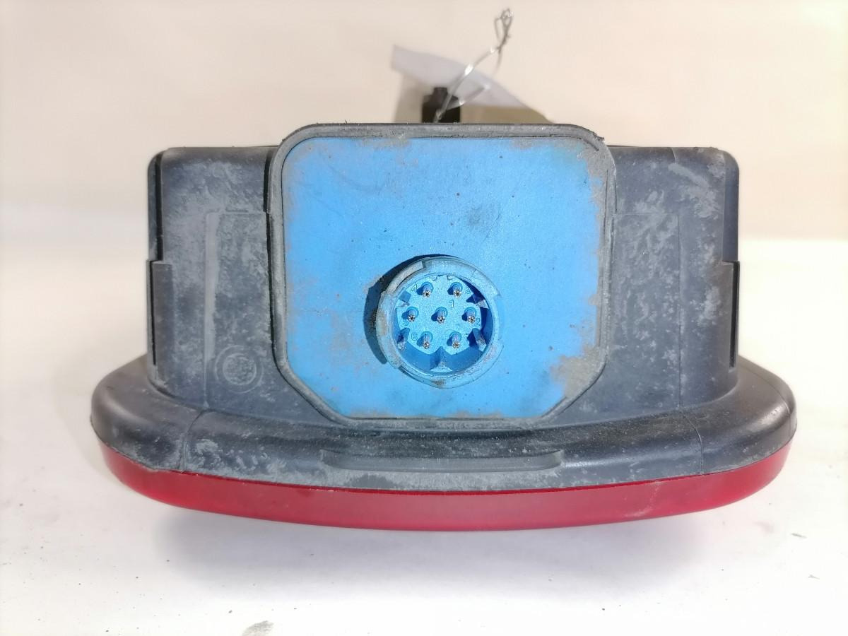 Scania Tagatuli, parem 2129987 - Hátsó lámpa - Teherautó: 5 kép. Scania Tagatuli, parem 2129987 - Hátsó lámpa - Teherautó: 5 kép.