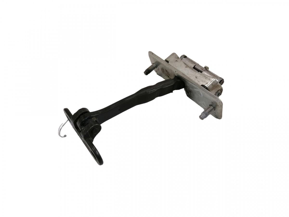 Scania Uksepiiraja 2045107 - Ajtó és alkatrészek - Teherautó: 1 kép. Scania Uksepiiraja 2045107 - Ajtó és alkatrészek - Teherautó: 1 kép.