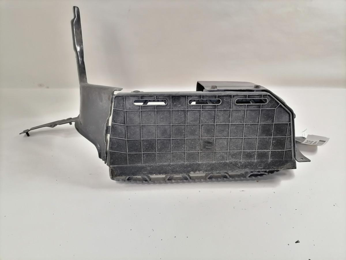 Scania Ülemine astmelaud, vasak 2418455 - Lépcső - Teherautó: 2 kép. Scania Ülemine astmelaud, vasak 2418455 - Lépcső - Teherautó: 2 kép.