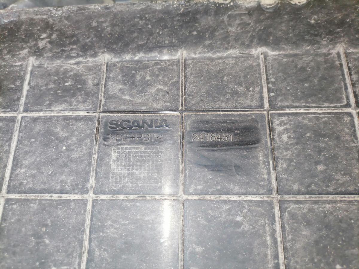 Scania Ülemine astmelaud, vasak 2418455 - Lépcső - Teherautó: 4 kép. Scania Ülemine astmelaud, vasak 2418455 - Lépcső - Teherautó: 4 kép.