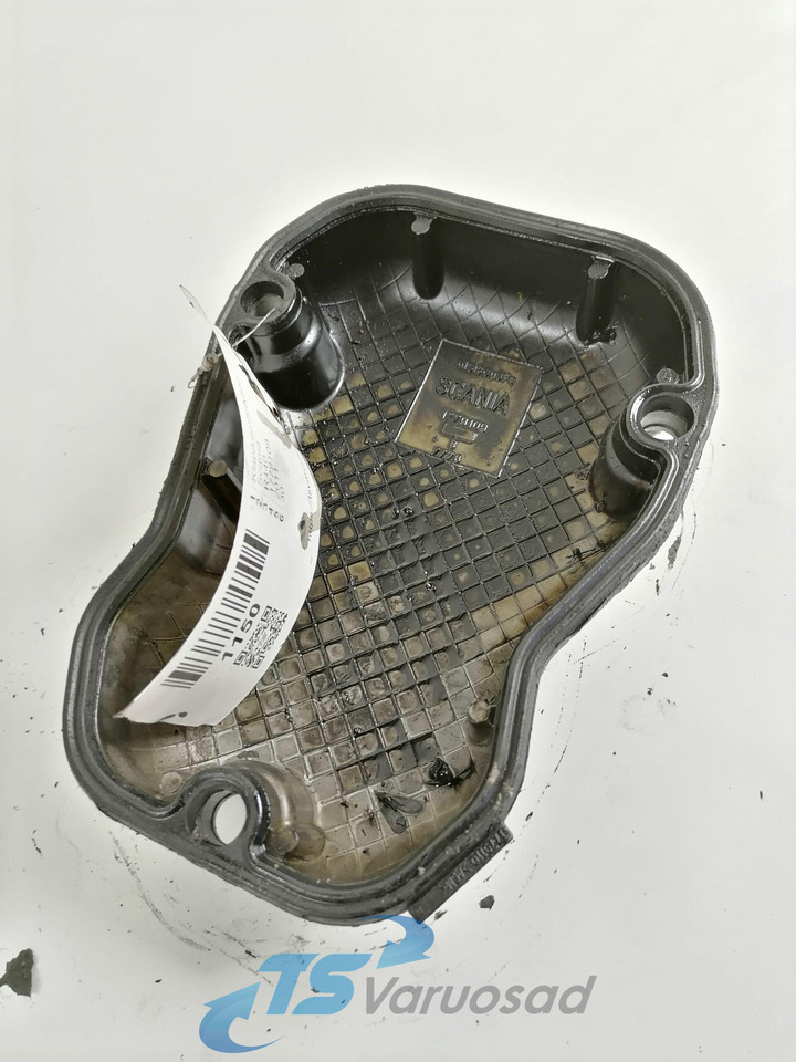 Scania Valve cover 1779109 - Motor fej - Teherautó: 2 kép. Scania Valve cover 1779109 - Motor fej - Teherautó: 2 kép.
