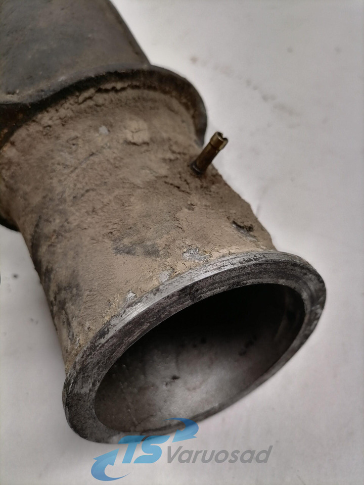 Scania intercooler pipe 1367185 - Köztes hűtő - Teherautó: 2 kép. Scania intercooler pipe 1367185 - Köztes hűtő - Teherautó: 2 kép.