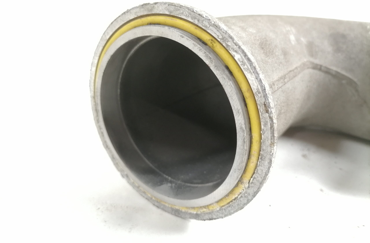 Scania intercooler pipe 1385193 - Köztes hűtő - Teherautó: 2 kép. Scania intercooler pipe 1385193 - Köztes hűtő - Teherautó: 2 kép.