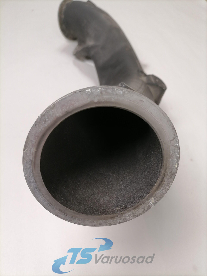Scania intercooler pipe 1812885 - Köztes hűtő - Teherautó: 5 kép. Scania intercooler pipe 1812885 - Köztes hűtő - Teherautó: 5 kép.