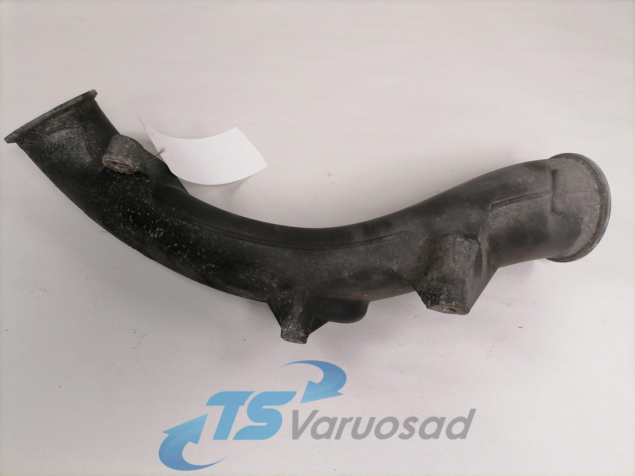 Scania intercooler pipe 1812885 - Köztes hűtő - Teherautó: 2 kép. Scania intercooler pipe 1812885 - Köztes hűtő - Teherautó: 2 kép.