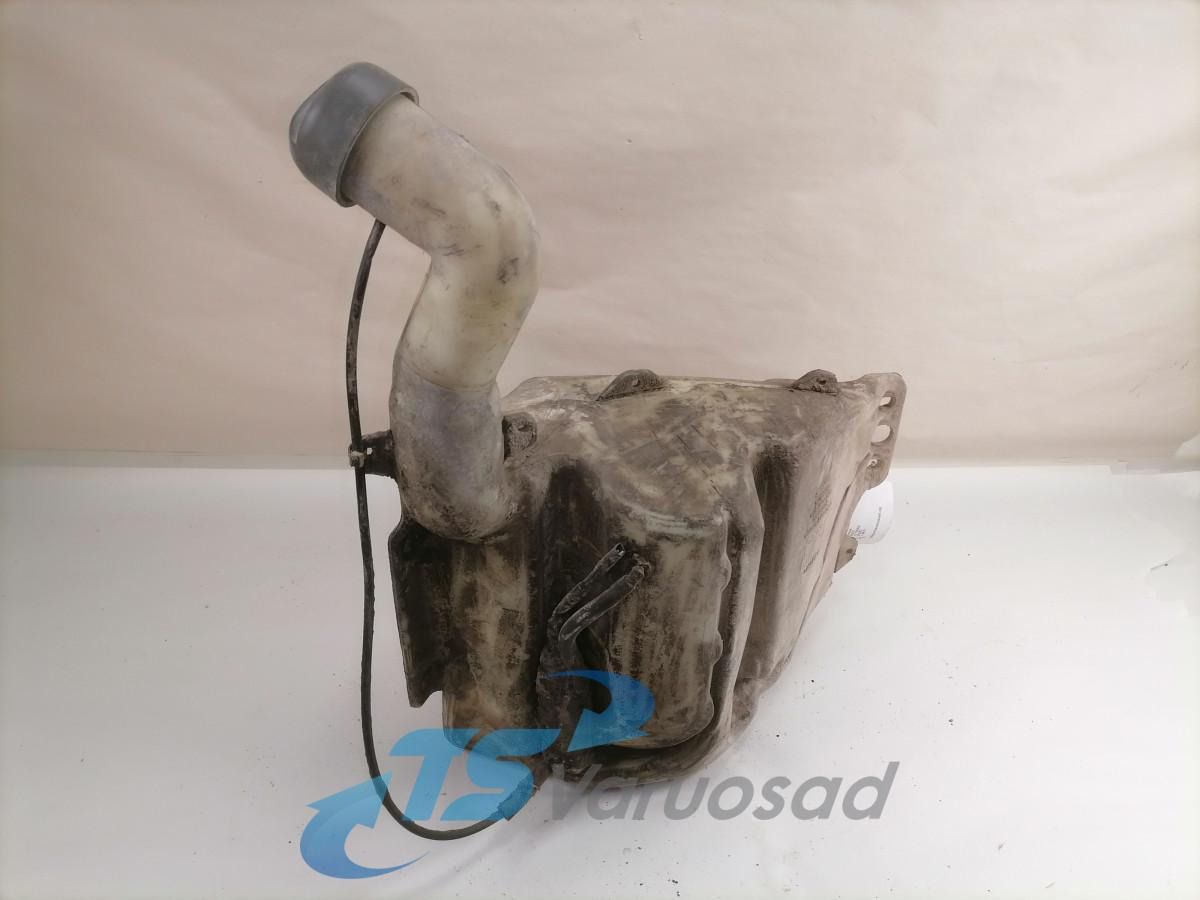 Scania windscreen washer fluid tank 1772662 - Ablaktörlő - Teherautó: 4 kép. Scania windscreen washer fluid tank 1772662 - Ablaktörlő - Teherautó: 4 kép.