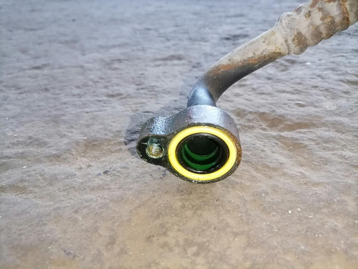 Volvo A/C pipe 20504127 - Fűtés/ Szellőzés gep - Teherautó: 4 kép. Volvo A/C pipe 20504127 - Fűtés/ Szellőzés gep - Teherautó: 4 kép.