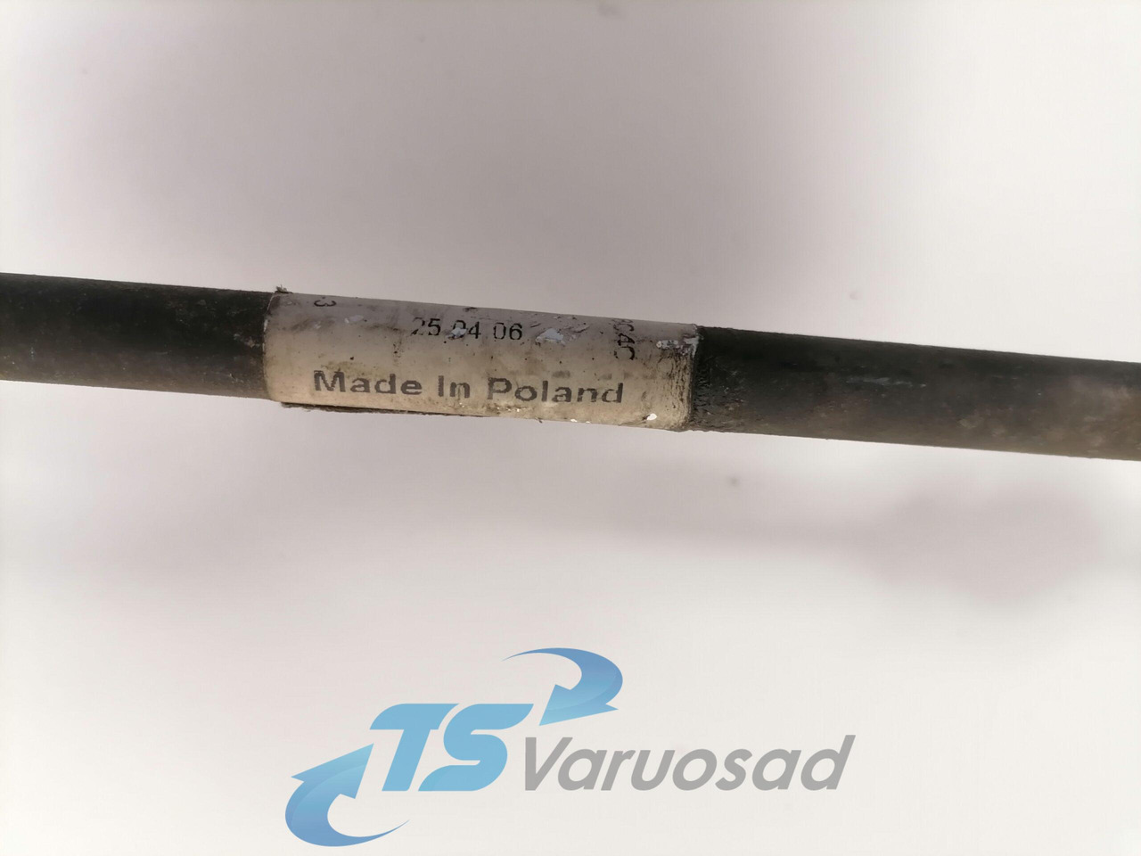 Volvo A/C pipe 20516062 - Fűtés/ Szellőzés gep - Teherautó: 4 kép. Volvo A/C pipe 20516062 - Fűtés/ Szellőzés gep - Teherautó: 4 kép.