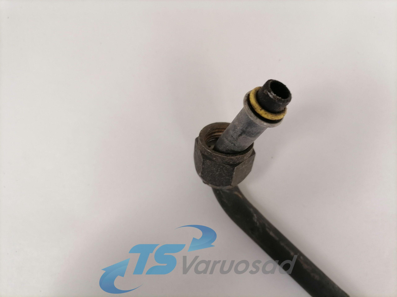 Volvo A/C pipe 20516062 - Fűtés/ Szellőzés gep - Teherautó: 2 kép. Volvo A/C pipe 20516062 - Fűtés/ Szellőzés gep - Teherautó: 2 kép.