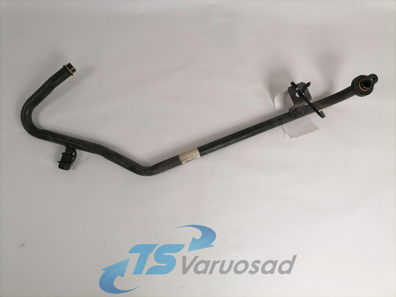 Volvo A/C pipe 20708192 - Fűtés/ Szellőzés gep - Teherautó: 1 kép. Volvo A/C pipe 20708192 - Fűtés/ Szellőzés gep - Teherautó: 1 kép.