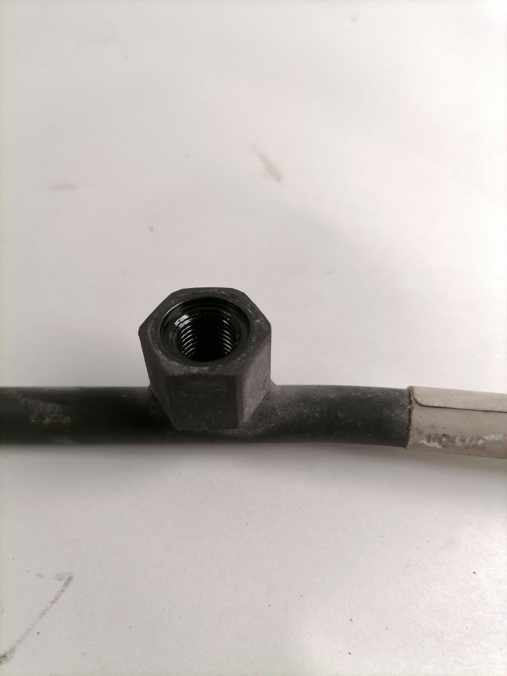 Volvo A/C pipe 84180959 - Fűtés/ Szellőzés gep - Teherautó: 5 kép. Volvo A/C pipe 84180959 - Fűtés/ Szellőzés gep - Teherautó: 5 kép.