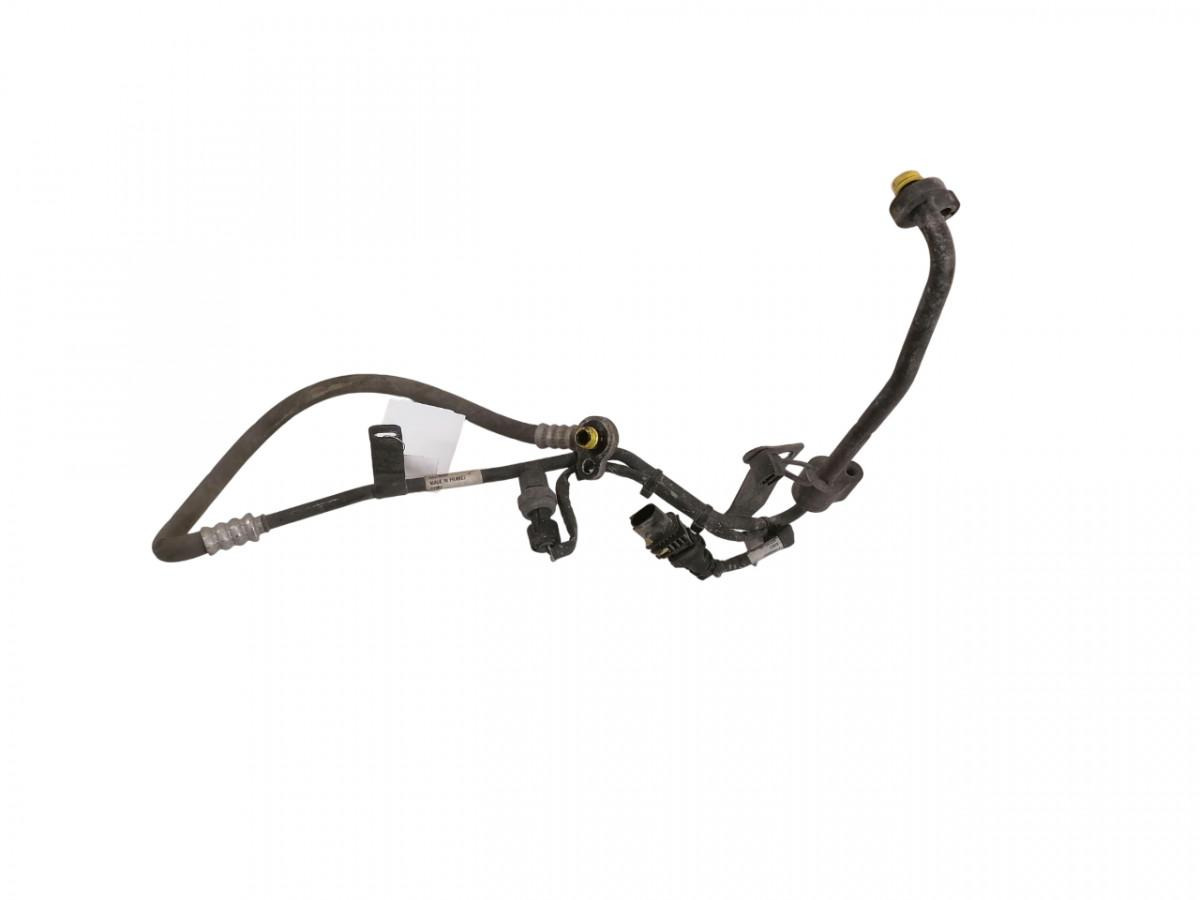 Volvo A/C pipe 84180959 - Fűtés/ Szellőzés gep - Teherautó: 1 kép. Volvo A/C pipe 84180959 - Fűtés/ Szellőzés gep - Teherautó: 1 kép.
