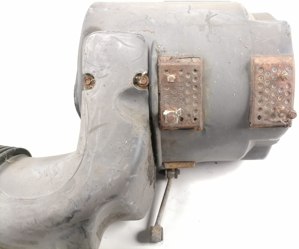 Légbeszívó rendszer - Teherautó Volvo Air filter housing 1675142: 6 kép.