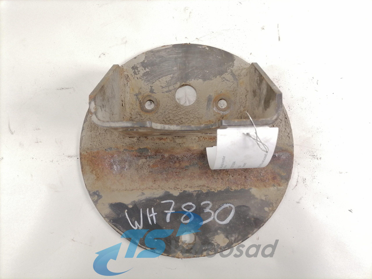 Volvo Air spring bracket 20572894 - Légrugó - Teherautó: 2 kép. Volvo Air spring bracket 20572894 - Légrugó - Teherautó: 2 kép.