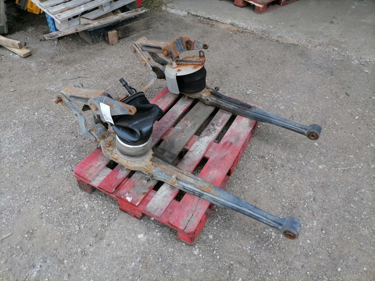 Volvo Air spring bracket 82054188 - Légrugó - Teherautó: 3 kép. Volvo Air spring bracket 82054188 - Légrugó - Teherautó: 3 kép.