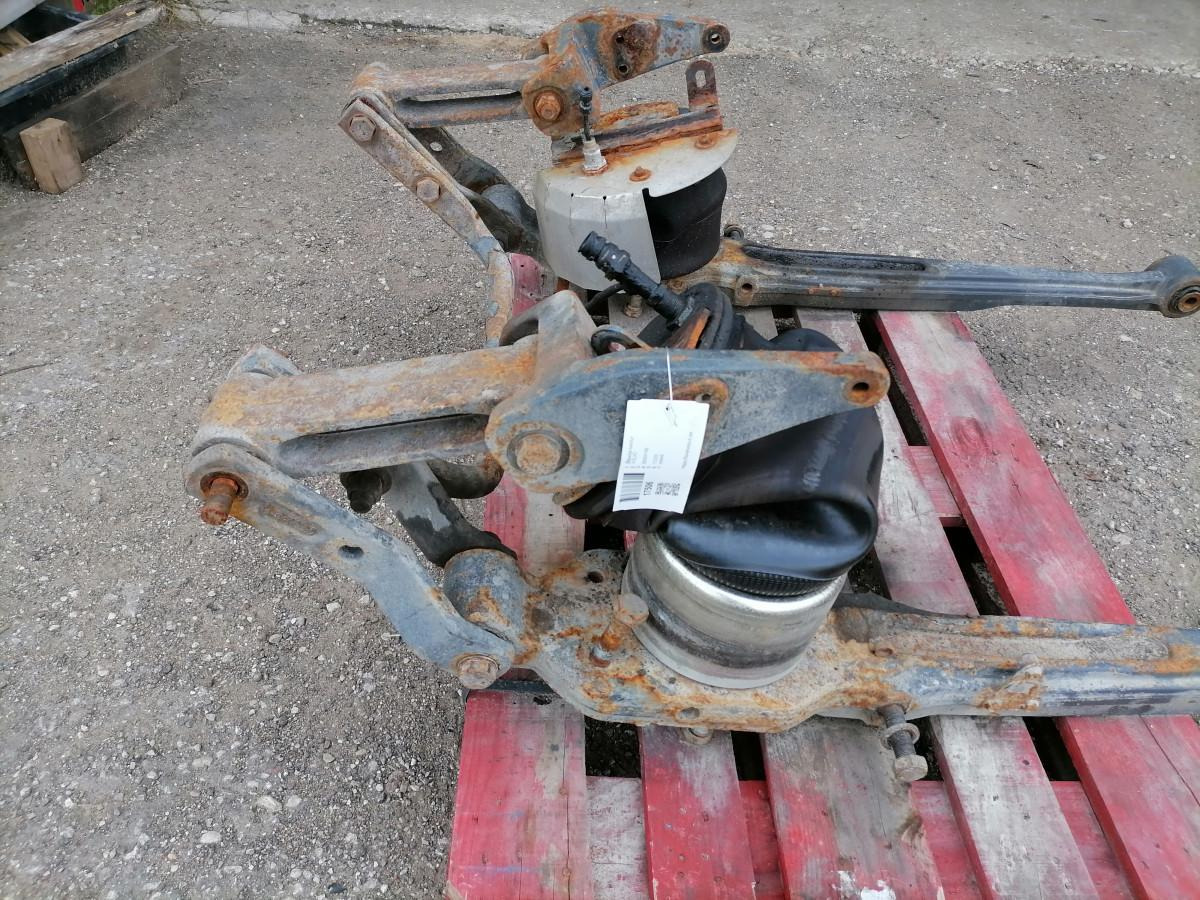 Volvo Air spring bracket 82054188 - Légrugó - Teherautó: 5 kép. Volvo Air spring bracket 82054188 - Légrugó - Teherautó: 5 kép.
