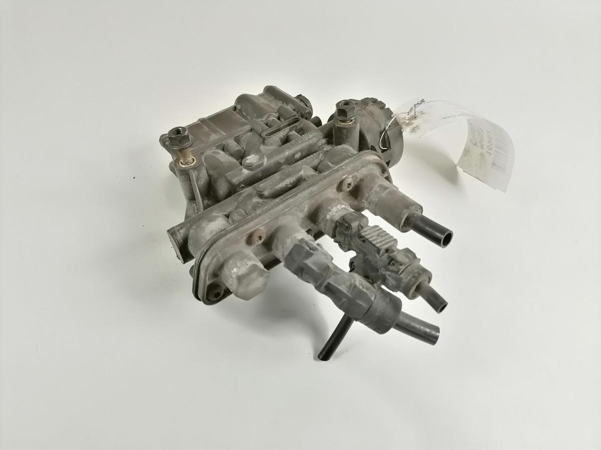 Volvo Air suspension control valve, ECAS 21083657 - Fékszelep - Teherautó: 3 kép. Volvo Air suspension control valve, ECAS 21083657 - Fékszelep - Teherautó: 3 kép.