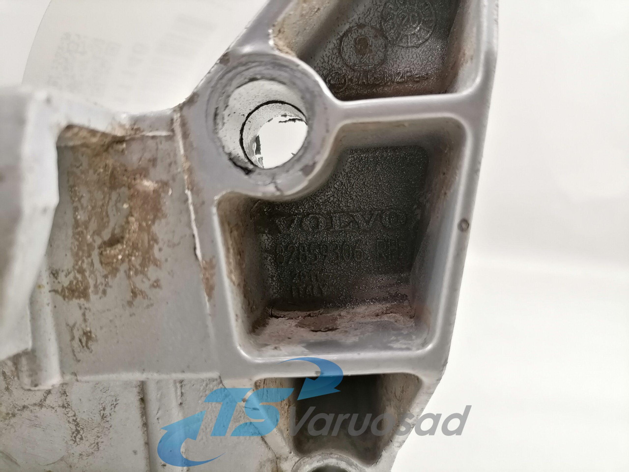 Volvo Astmelaua aste 82859306 - Lépcső - Teherautó: 3 kép. Volvo Astmelaua aste 82859306 - Lépcső - Teherautó: 3 kép.