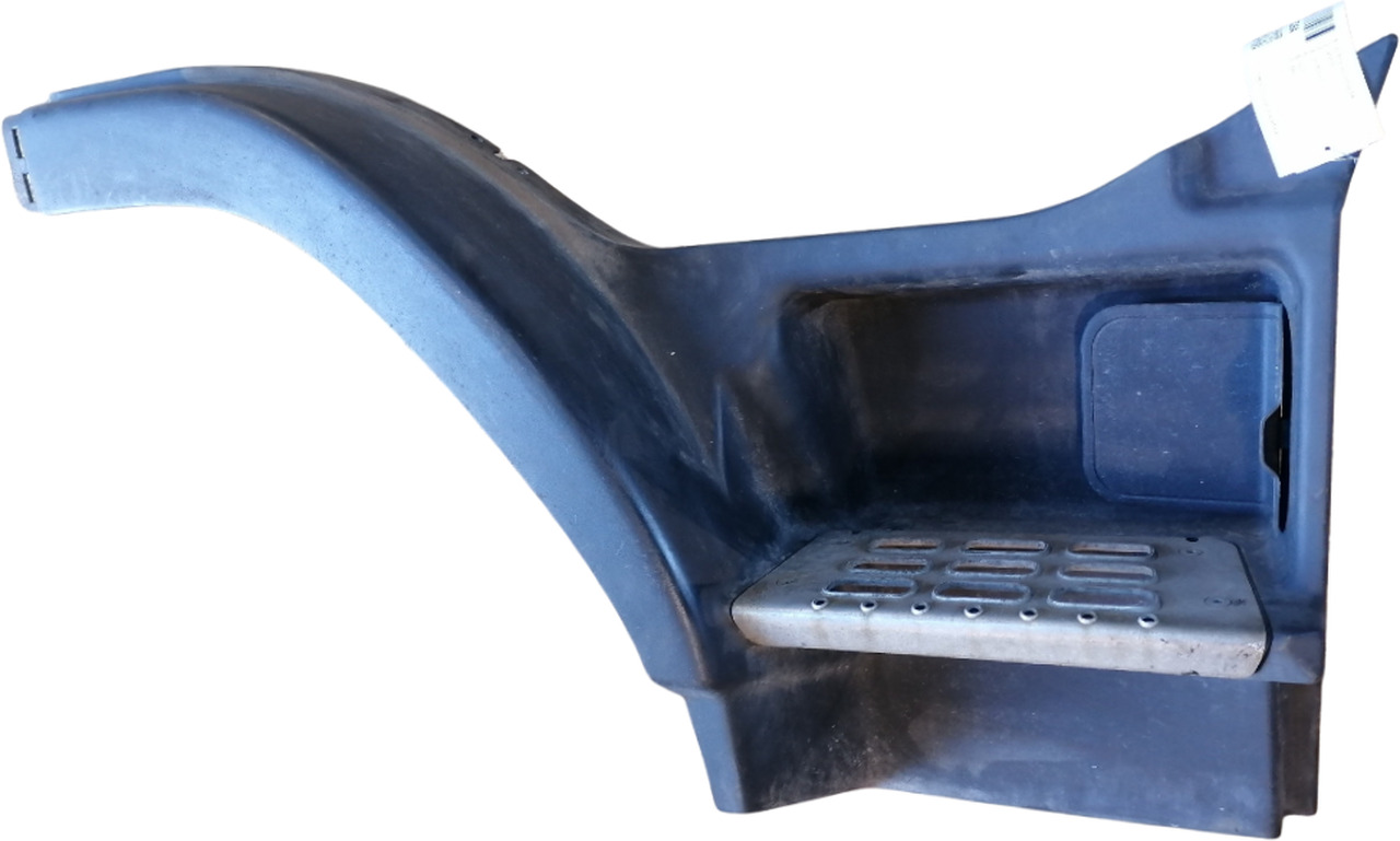 Volvo Astmelaua plastik 3175161 - Lépcső - Teherautó: 1 kép. Volvo Astmelaua plastik 3175161 - Lépcső - Teherautó: 1 kép.