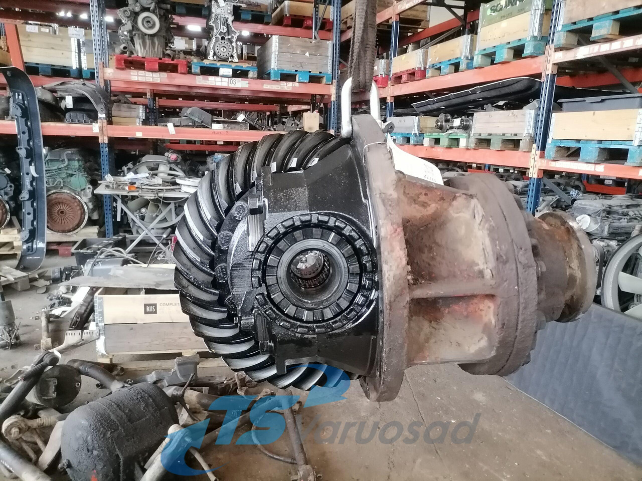 Volvo Axel gear 3191876 - Véglehajtás - Teherautó: 1 kép. Volvo Axel gear 3191876 - Véglehajtás - Teherautó: 1 kép.