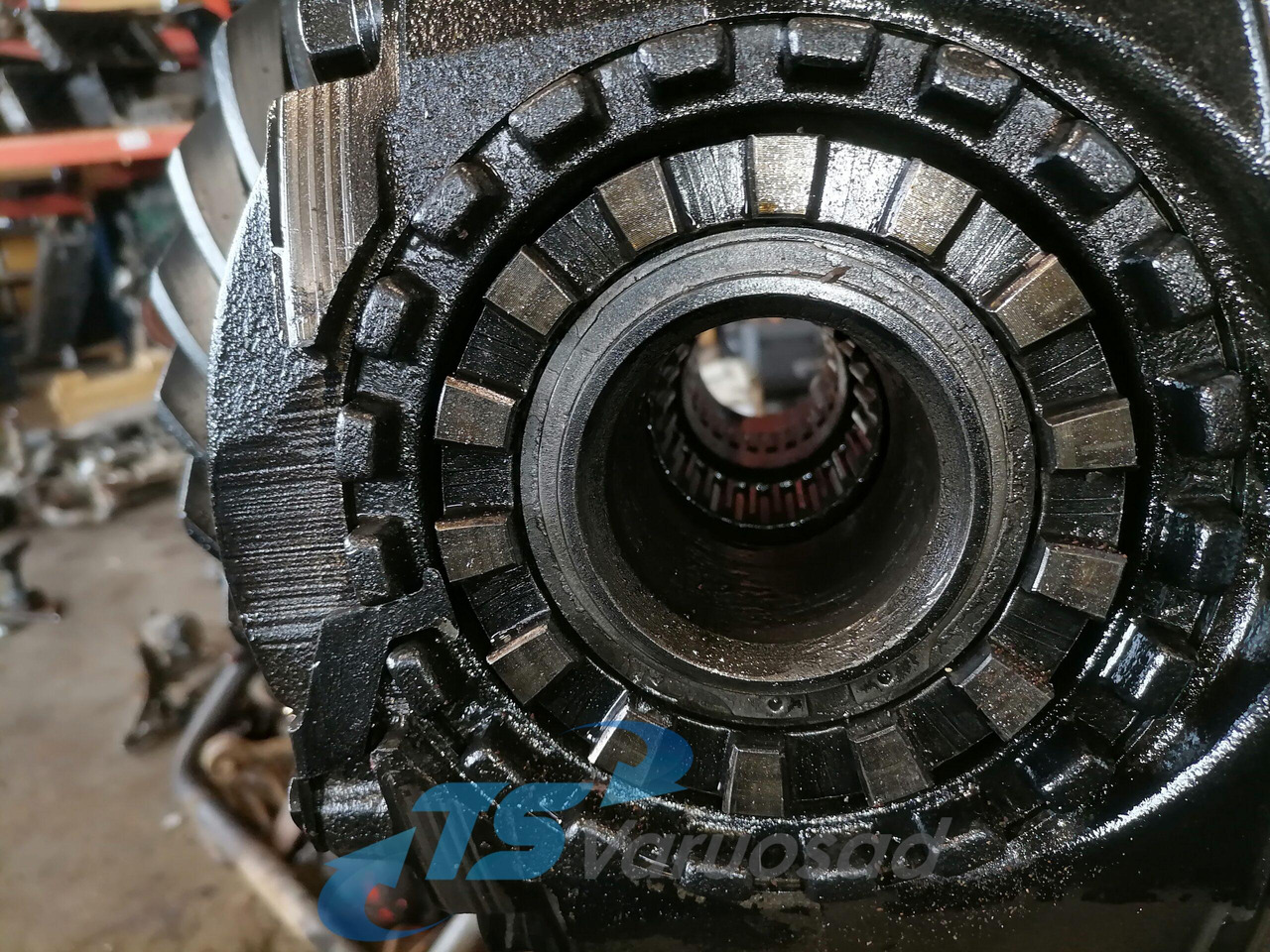 Volvo Axel gear 3191876 - Véglehajtás - Teherautó: 2 kép. Volvo Axel gear 3191876 - Véglehajtás - Teherautó: 2 kép.
