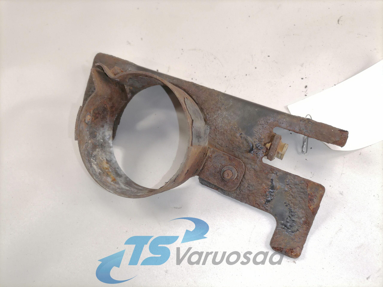 Volvo Bracket 84033492 - Keret/ Alváz - Teherautó: 2 kép. Volvo Bracket 84033492 - Keret/ Alváz - Teherautó: 2 kép.