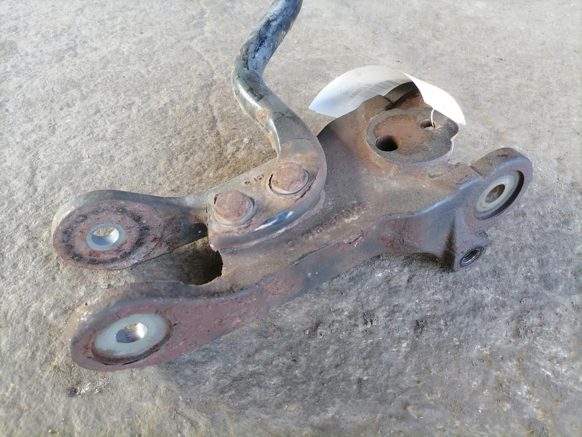 Volvo Cab anti roll bar 20757640 - Fülke felfüggesztés - Teherautó: 3 kép. Volvo Cab anti roll bar 20757640 - Fülke felfüggesztés - Teherautó: 3 kép.