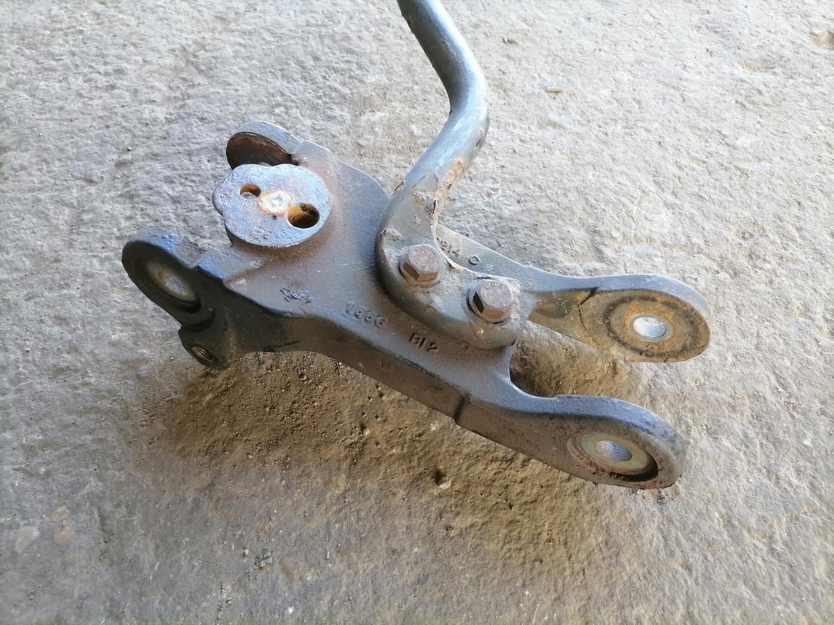 Volvo Cab anti roll bar 20757640 - Fülke felfüggesztés - Teherautó: 4 kép. Volvo Cab anti roll bar 20757640 - Fülke felfüggesztés - Teherautó: 4 kép.