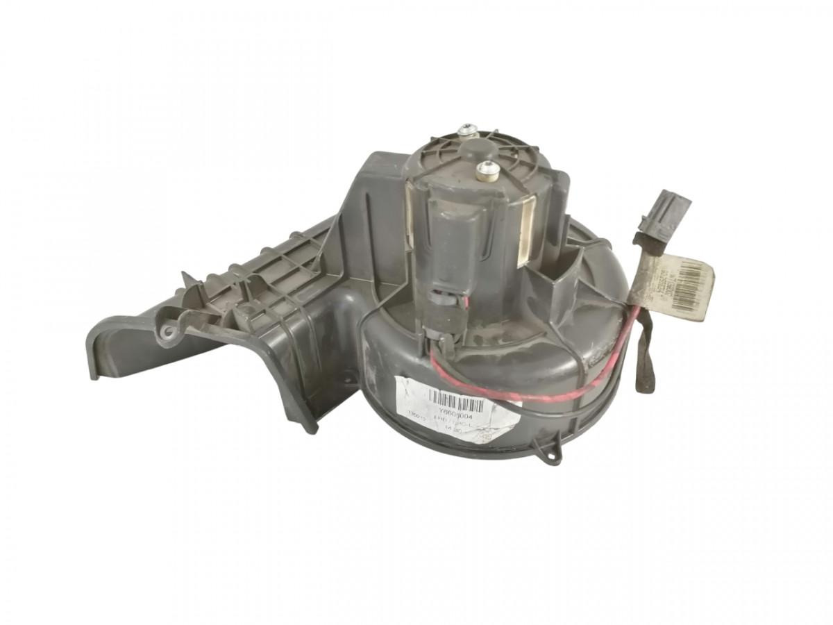 Volvo Cab fan Y6605004 - Fűtés/ Szellőzés gep - Teherautó: 1 kép. Volvo Cab fan Y6605004 - Fűtés/ Szellőzés gep - Teherautó: 1 kép.