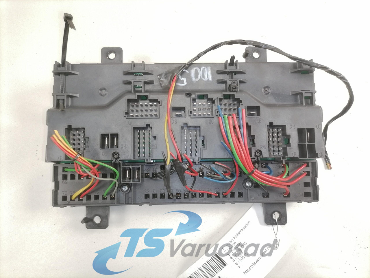 Volvo Central electric unit 20568055 - Biztosíték - Teherautó: 3 kép. Volvo Central electric unit 20568055 - Biztosíték - Teherautó: 3 kép.