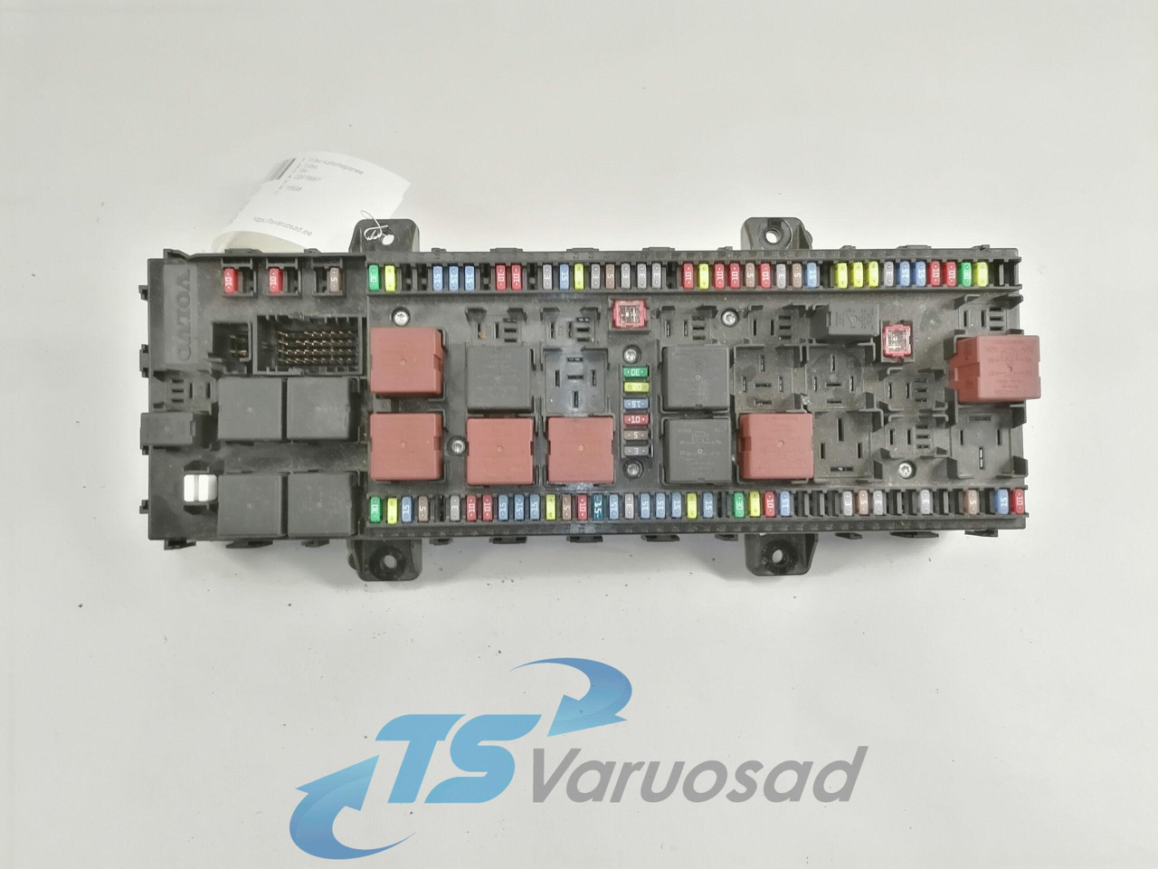 Volvo Central electric unit 22619987 - Biztosíték - Teherautó: 1 kép. Volvo Central electric unit 22619987 - Biztosíték - Teherautó: 1 kép.