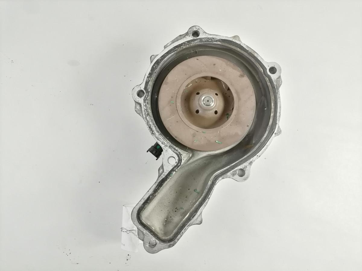 Volvo Cooling pump 21814036 - Hűtőfolyadék szivattyú - Teherautó: 3 kép. Volvo Cooling pump 21814036 - Hűtőfolyadék szivattyú - Teherautó: 3 kép.