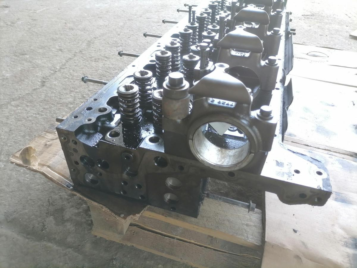 Volvo Cylinder head 21754367 - Motor fej - Teherautó: 4 kép. Volvo Cylinder head 21754367 - Motor fej - Teherautó: 4 kép.
