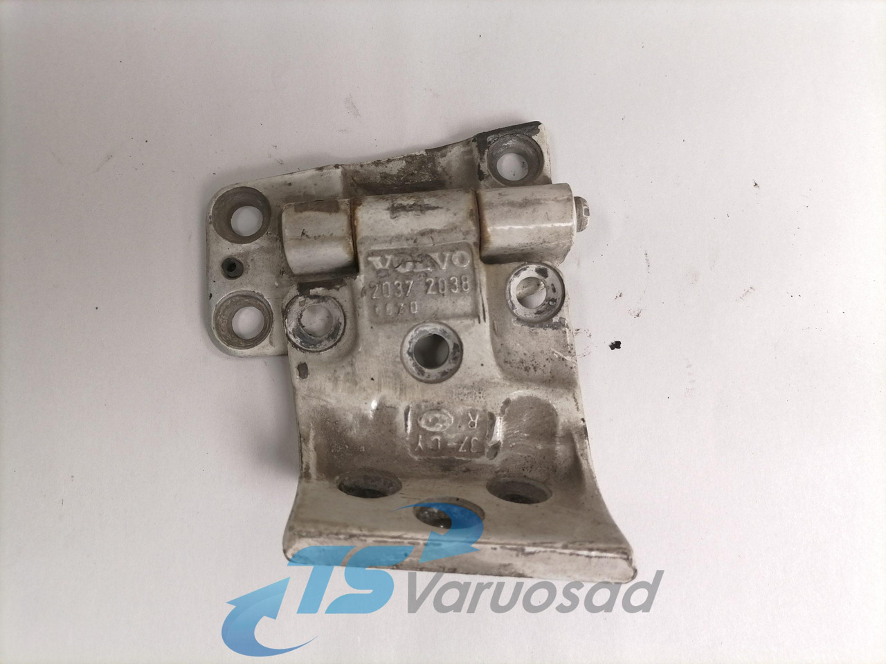 Volvo Door hinge 20372038 - Ajtó és alkatrészek - Teherautó: 3 kép. Volvo Door hinge 20372038 - Ajtó és alkatrészek - Teherautó: 3 kép.