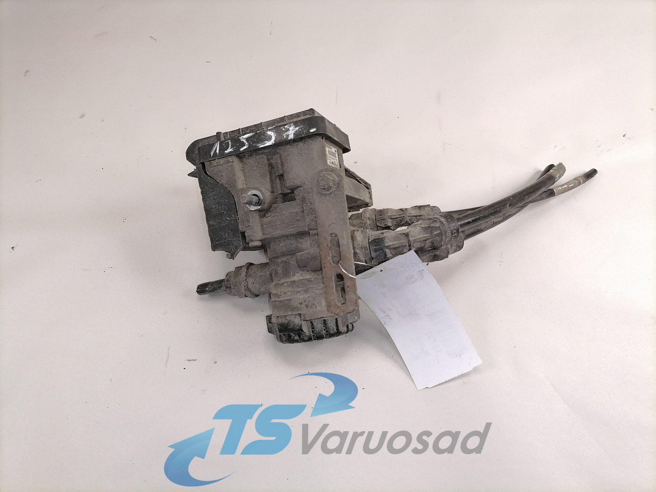 Volvo EBS brake valve 22225550 - Fékszelep - Teherautó: 1 kép. Volvo EBS brake valve 22225550 - Fékszelep - Teherautó: 1 kép.