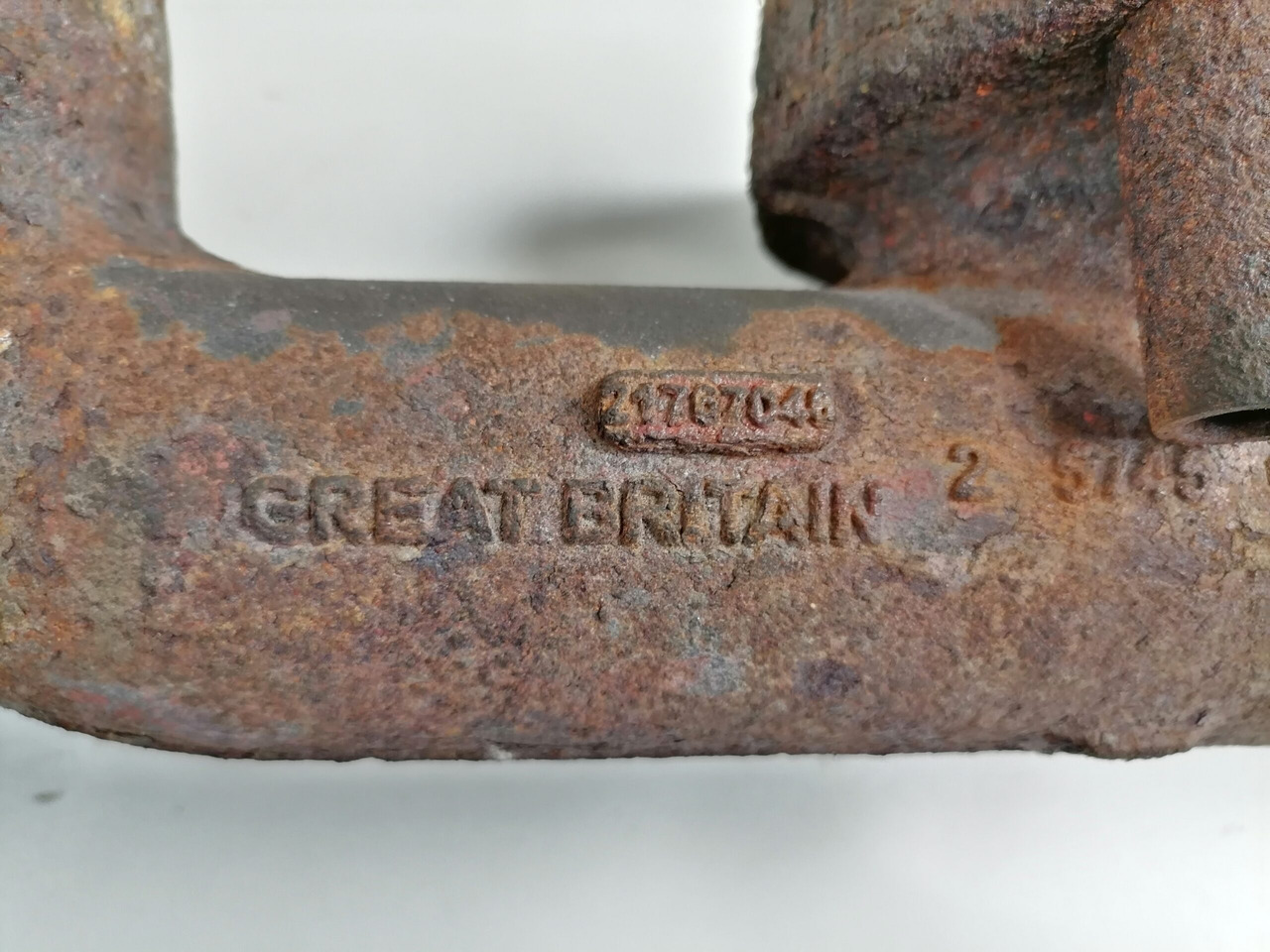 Volvo Exhaust mainfold 21767046 - Kipufogó leömlő - Teherautó: 2 kép. Volvo Exhaust mainfold 21767046 - Kipufogó leömlő - Teherautó: 2 kép.