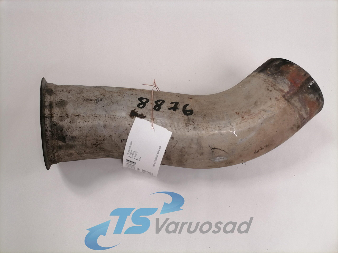Volvo Exhaust pipe 81132 - Hangtompító - Teherautó: 1 kép. Volvo Exhaust pipe 81132 - Hangtompító - Teherautó: 1 kép.