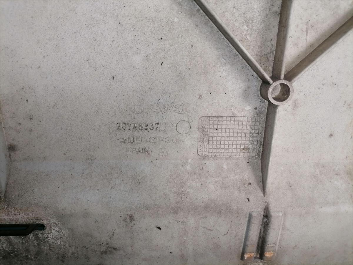 Volvo Grille panel 20748337 - Rács - Teherautó: 5 kép. Volvo Grille panel 20748337 - Rács - Teherautó: 5 kép.