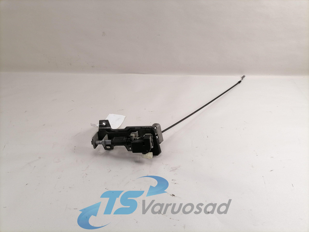 Volvo Iluvõre lukk 82208559 - Rács - Teherautó: 1 kép. Volvo Iluvõre lukk 82208559 - Rács - Teherautó: 1 kép.