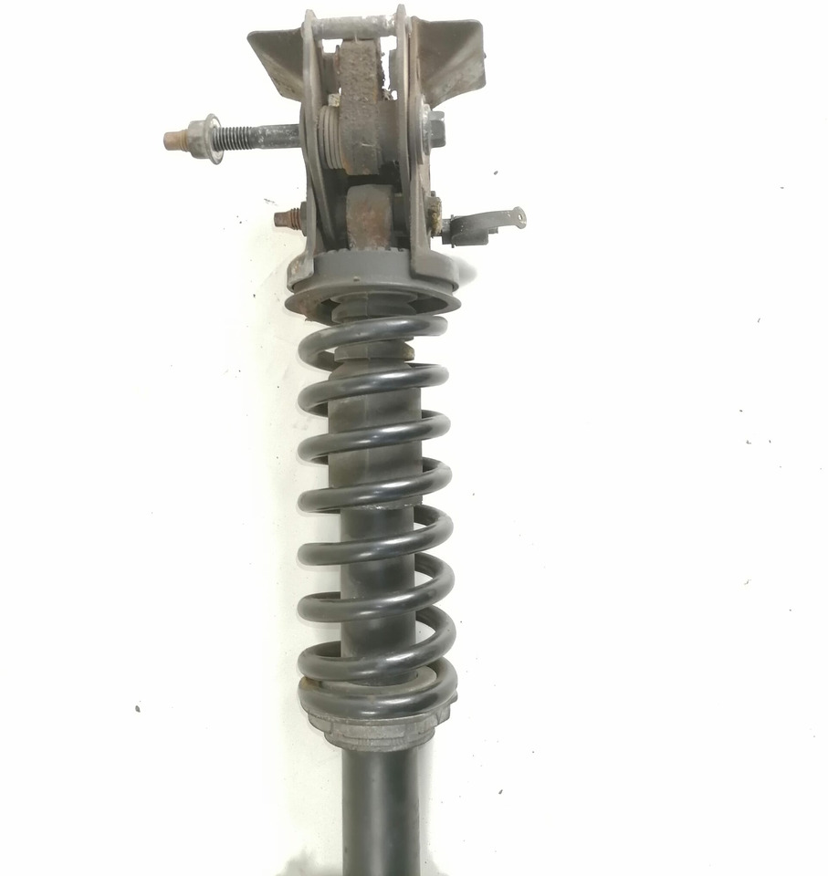 Volvo Kabiini lukusti 22247233 - Fülke felfüggesztés - Teherautó: 2 kép. Volvo Kabiini lukusti 22247233 - Fülke felfüggesztés - Teherautó: 2 kép.