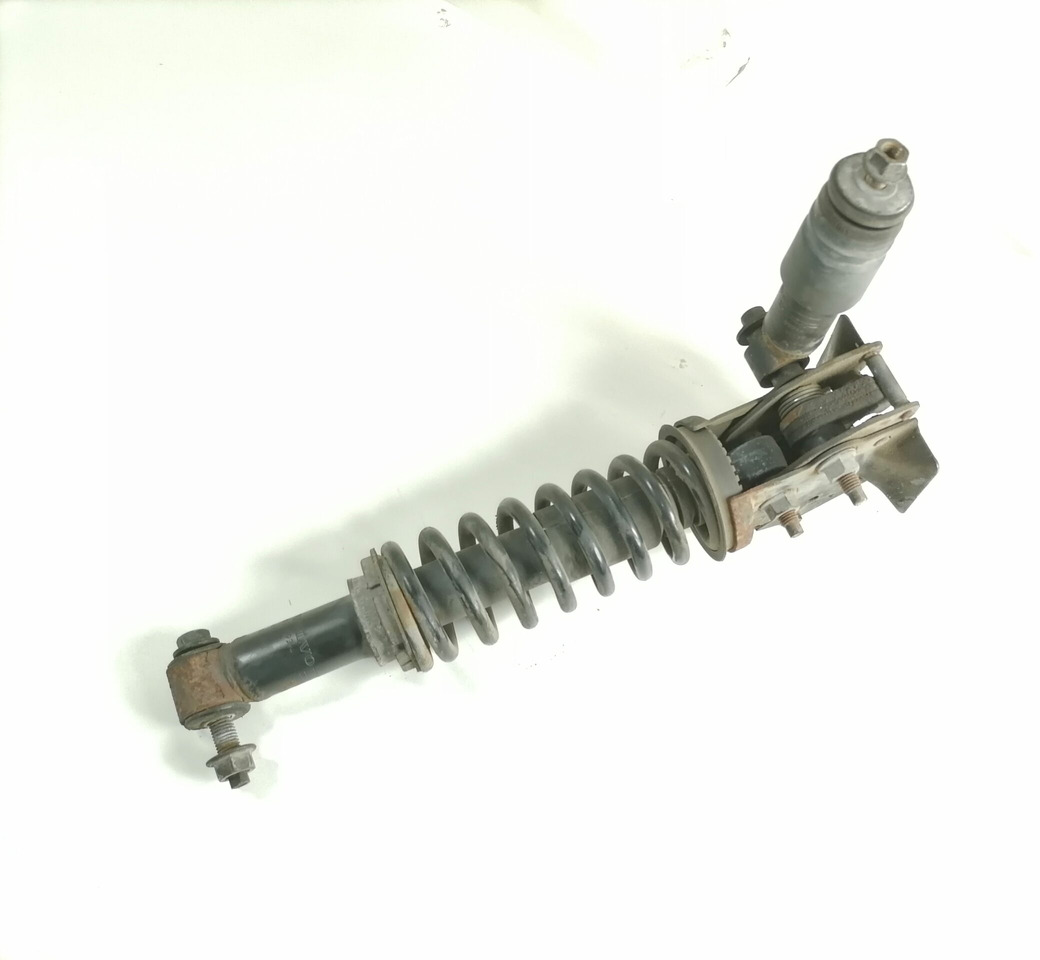 Volvo Kabiini lukusti 22247233 - Fülke felfüggesztés - Teherautó: 3 kép. Volvo Kabiini lukusti 22247233 - Fülke felfüggesztés - Teherautó: 3 kép.