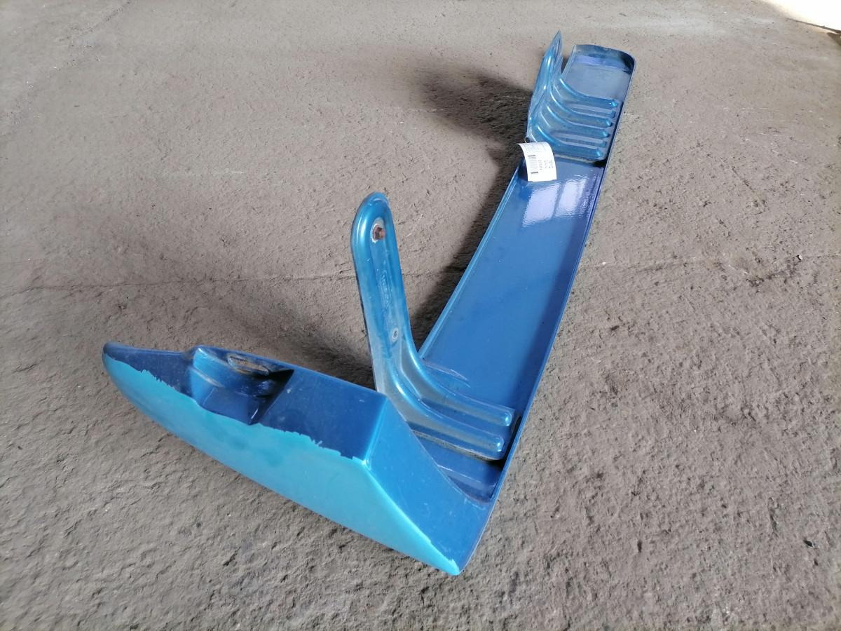 Volvo Kabiini tuulesuunaja, vasak külg 7420940678 - Légterelő - Teherautó: 3 kép. Volvo Kabiini tuulesuunaja, vasak külg 7420940678 - Légterelő - Teherautó: 3 kép.