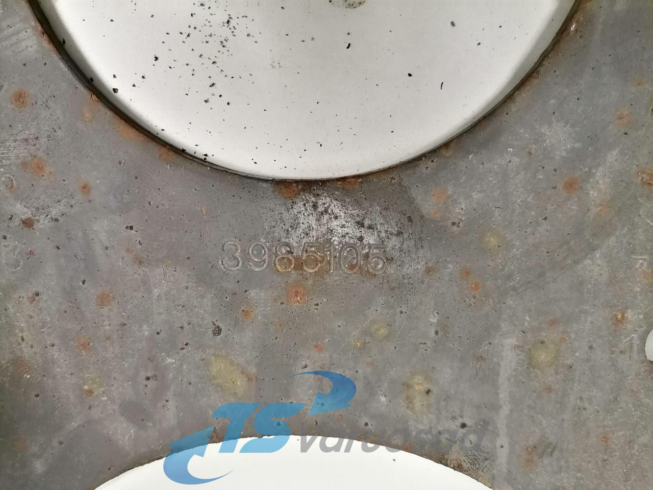 Volvo Kardaani tugilaagri kandur 3985105 - Kardántengely - Teherautó: 4 kép. Volvo Kardaani tugilaagri kandur 3985105 - Kardántengely - Teherautó: 4 kép.