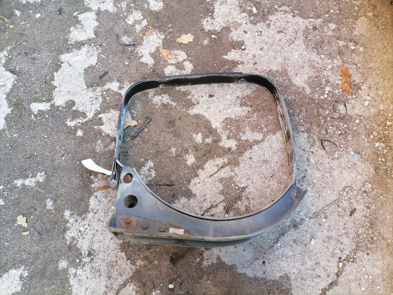 Volvo Kütusepaagi kandur, Volvo 20721537 - Üzemanyag tartály - Teherautó: 1 kép. Volvo Kütusepaagi kandur, Volvo 20721537 - Üzemanyag tartály - Teherautó: 1 kép.