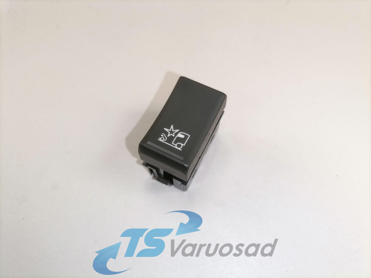 Volvo Lüliti 21211228 - Fülke - Teherautó: 1 kép. Volvo Lüliti 21211228 - Fülke - Teherautó: 1 kép.