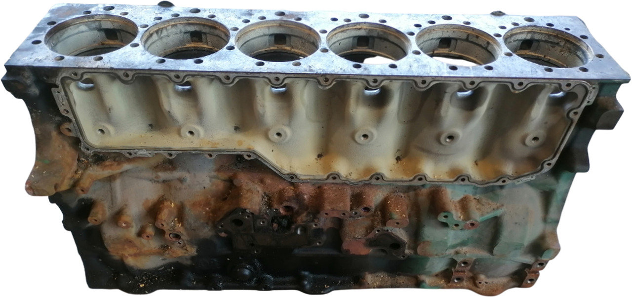 Volvo Mootoriplokk Volvo D13K420 1002133 - Motor és alkatrészek - Teherautó: 1 kép. Volvo Mootoriplokk Volvo D13K420 1002133 - Motor és alkatrészek - Teherautó: 1 kép.
