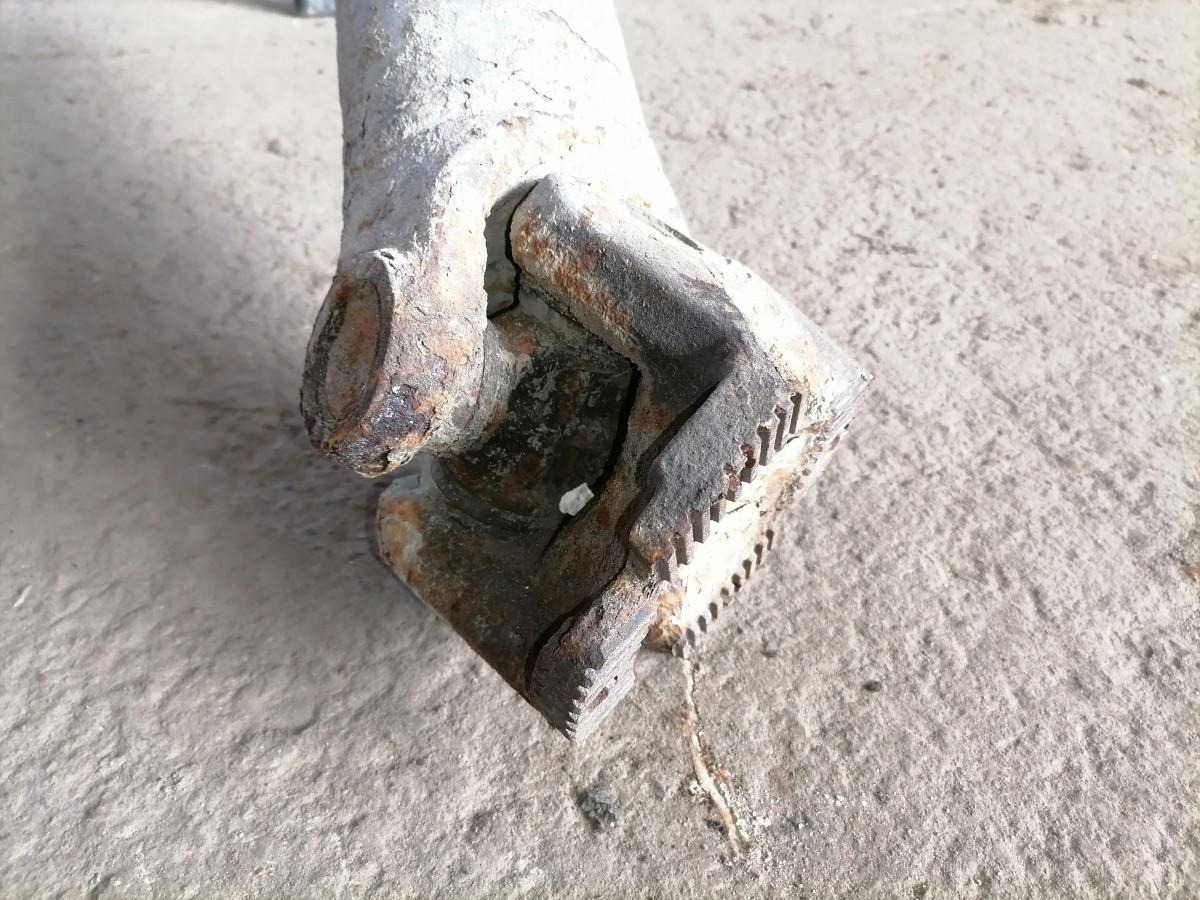 Volvo Propeller shaft 20735088 - Kardántengely - Teherautó: 3 kép. Volvo Propeller shaft 20735088 - Kardántengely - Teherautó: 3 kép.