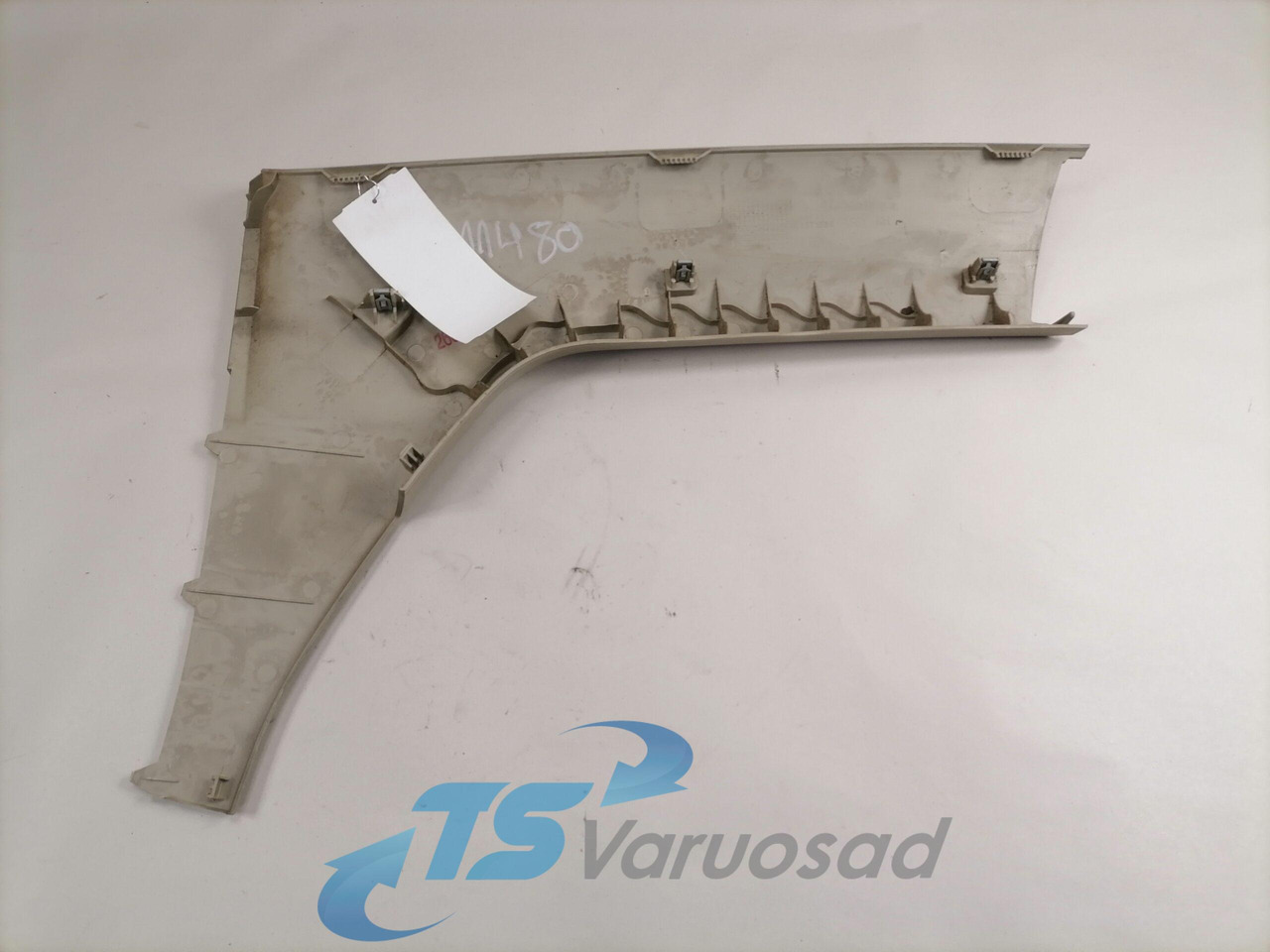 Volvo Salongi plastik 82871534 - Univerzális alkatrész - Teherautó: 3 kép. Volvo Salongi plastik 82871534 - Univerzális alkatrész - Teherautó: 3 kép.